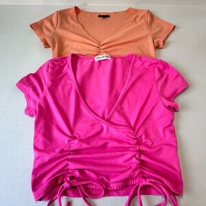 Popular 21 Pink Ruched Crop Top & Peach V-Neck Shirt Set Size M / Boundle